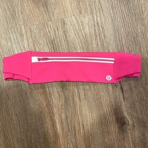 Lululemon fast and free running belt. Brand new.